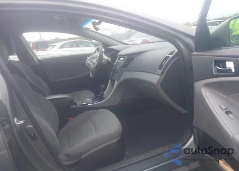 2013 Hyundai Sonata Gls z USA, uszkodzony, nr VIN 5NPEB4AC7DH761004